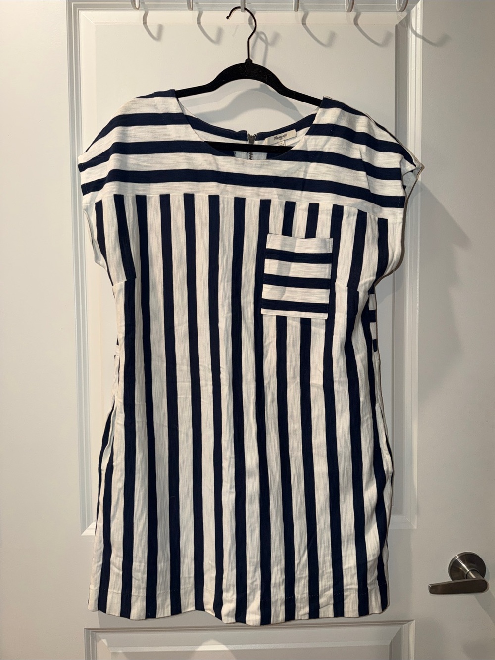 Madewell Navy and White Striped Short-Sleeve Dress with Pockets